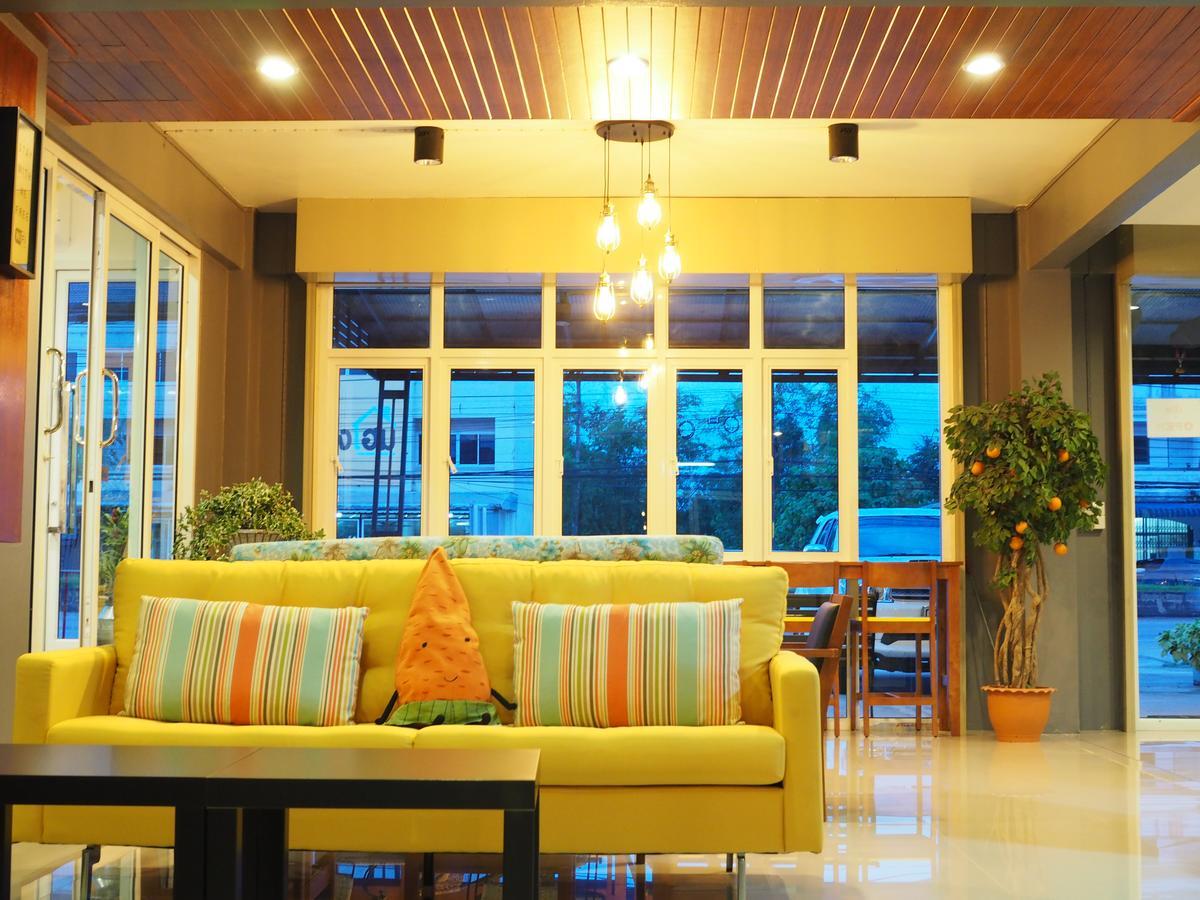 A Nighttime Krabi Exterior foto